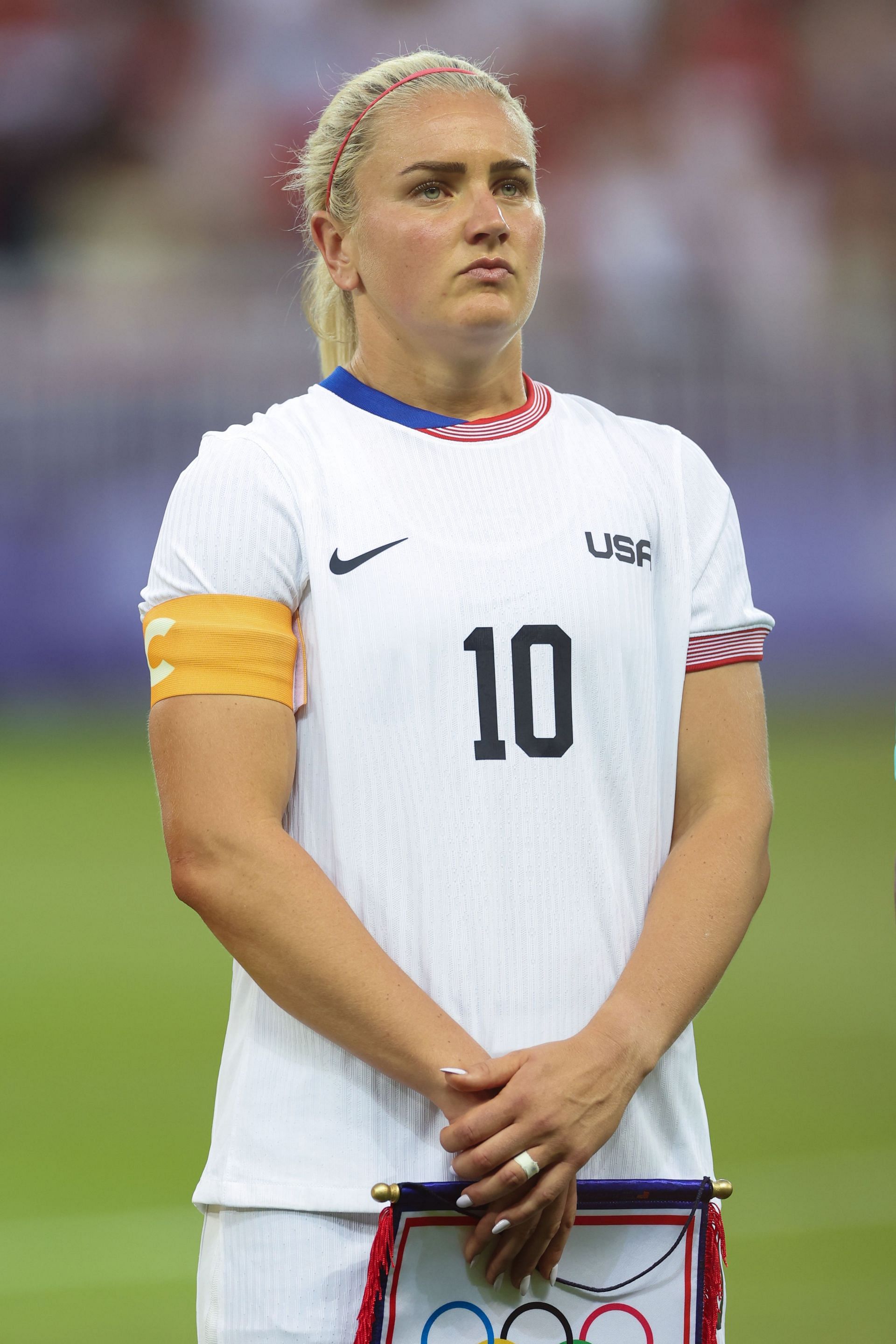 Does Lindsey Horan have any siblings